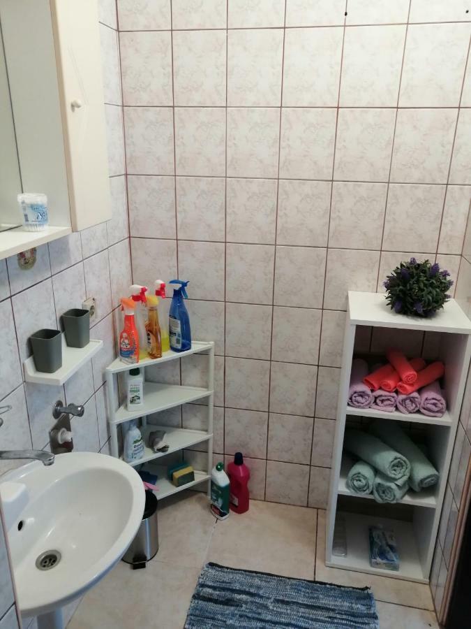Apartamento Apartman Tea Pula Exterior foto